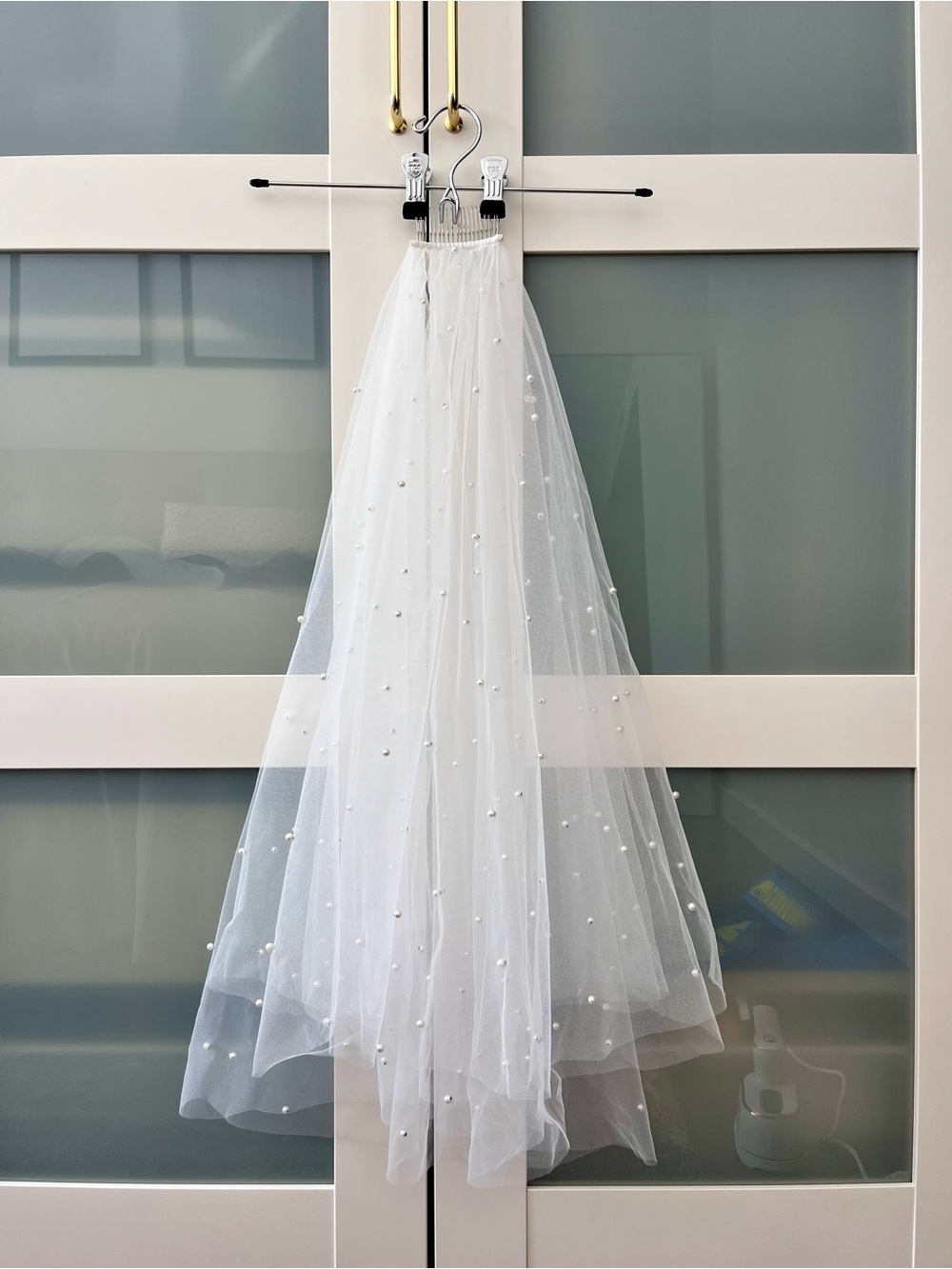 Two Layer Pearl Embellished Fingertip Wedding Bridal Veil In Ivory